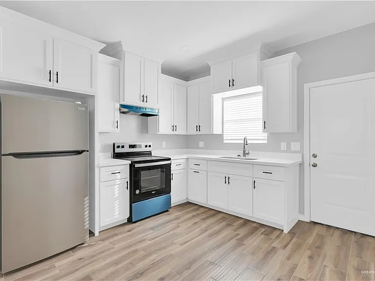 2605 E Israel Ave #1 — Photo 9