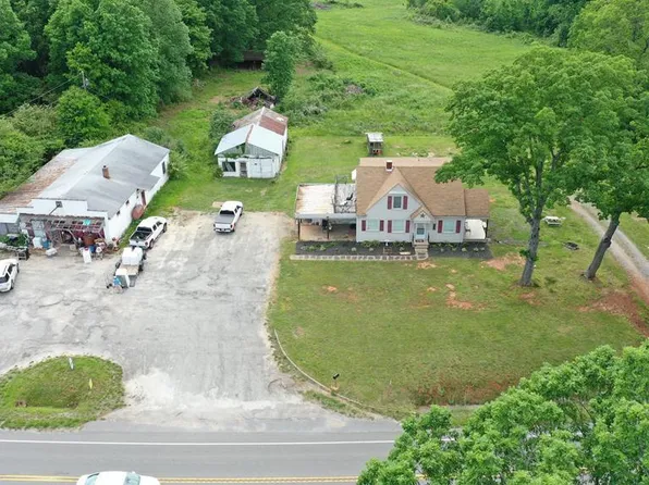 14417 S James Madison Hwy, Dillwyn, VA 23936
