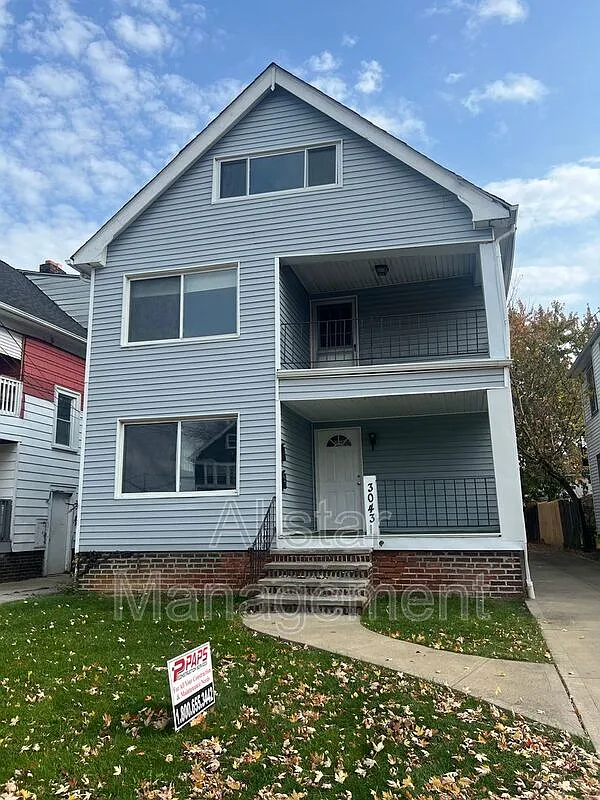 3043 W 116th St photo 1