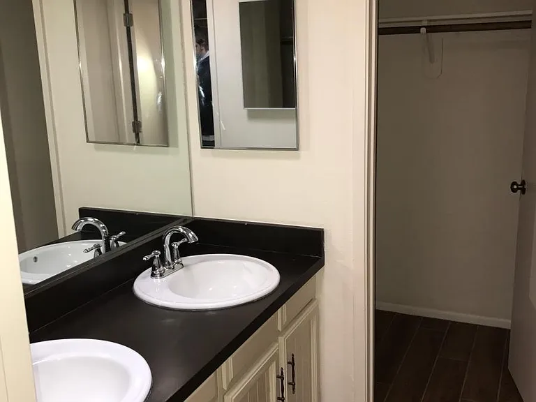 2560 N Water Pl — Photo 13