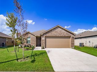 1418 Brindle Dr, Greenville, TX 75402