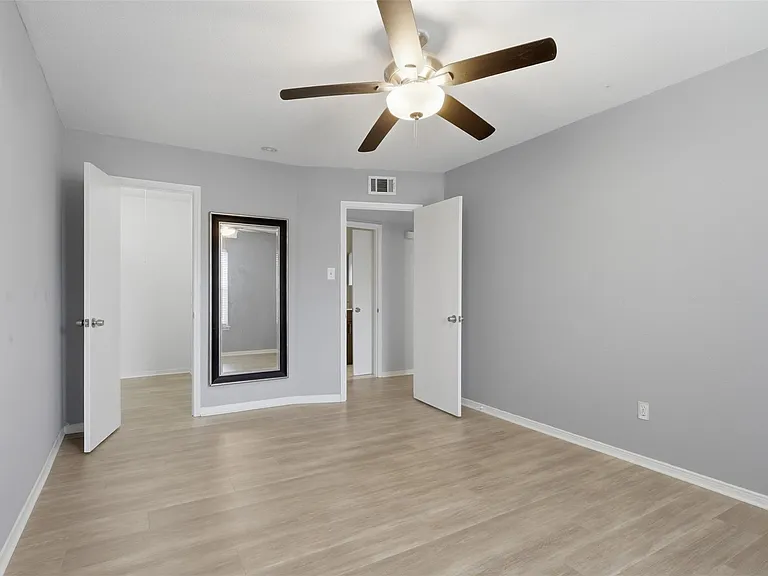 811 Threadneedle St #287 — Photo 16