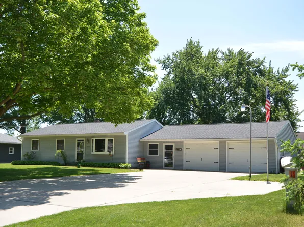 5830 Leon Dr, Scotts, MI 49088