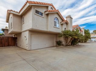 331 Ogle St, Costa Mesa, CA 92627