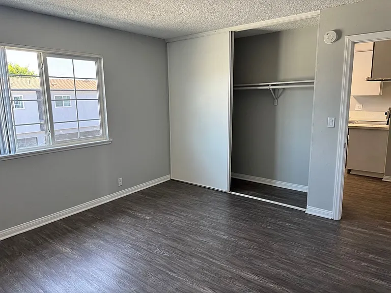 Villa Del Sol Apartments — Photo 59