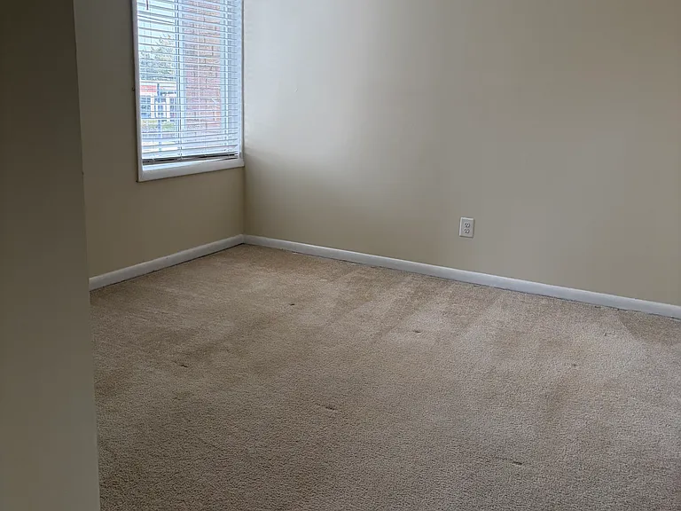 300 W Glebe Rd #300 — Photo 6