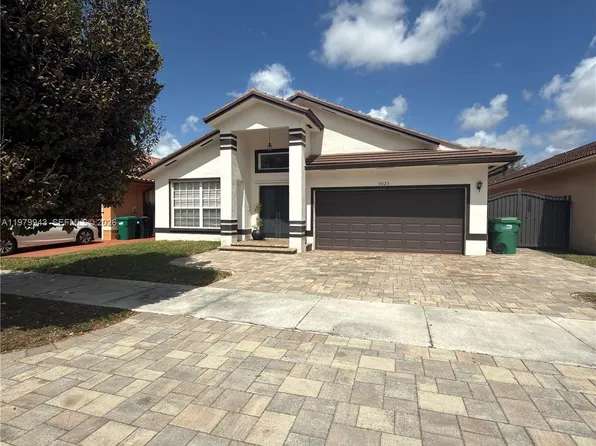 9023 NW 148th Ter, Miami Lakes, FL 33018