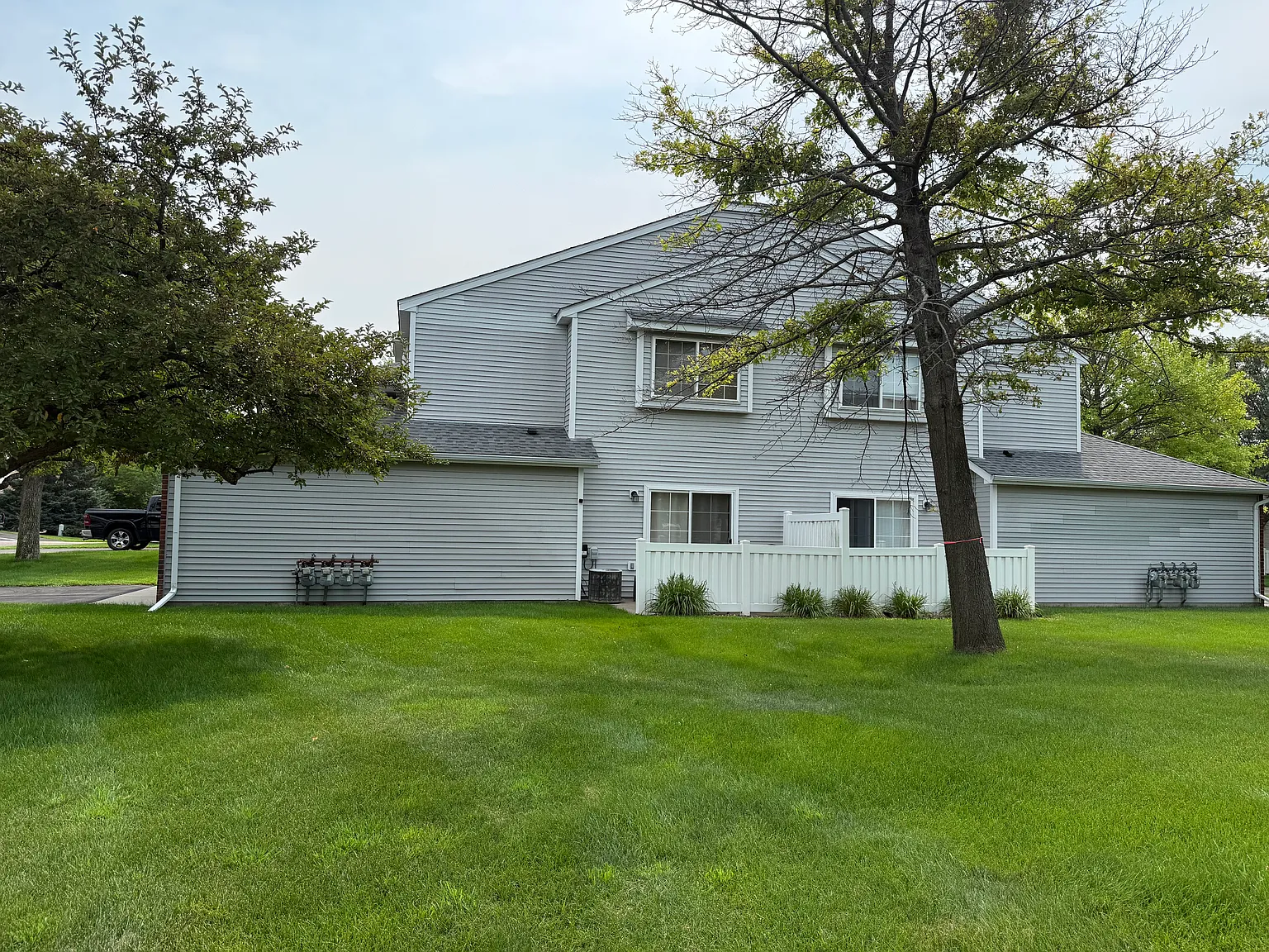 2 bed, 1200 sqft, $1,900 — Photo 4