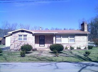 818 Main St, Crab Orchard, TN 37723
