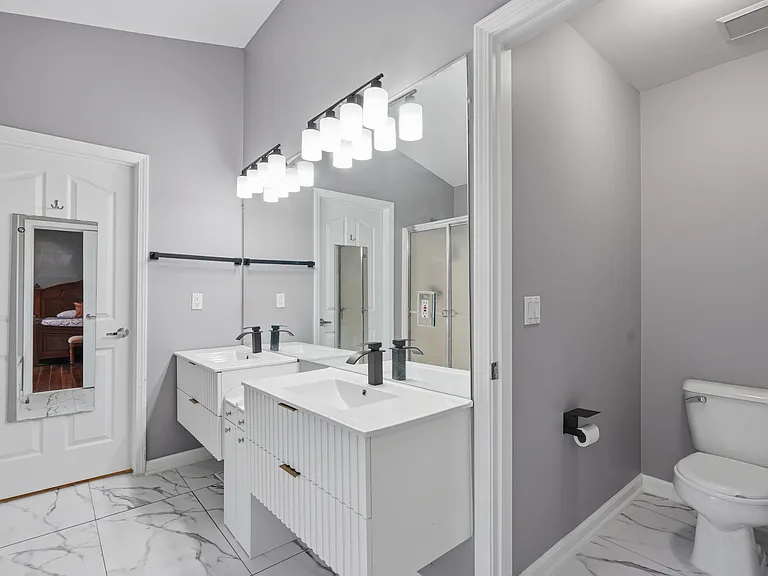 44525 Fenwick Dr — Photo 2