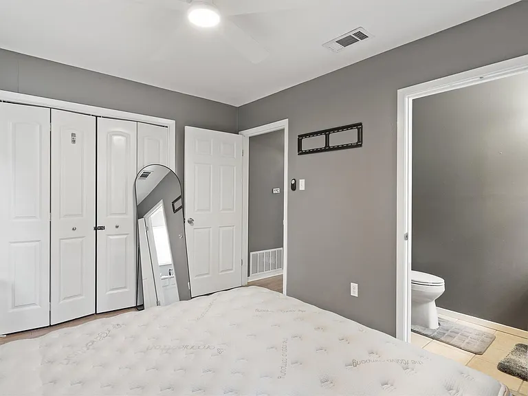 1182 Angelina St — Photo 14