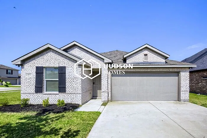 4 bed, 2.0 bath, 1788 sqft, $1,615 — Photo 1