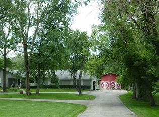 6N130 Virginia Rd, Roselle, IL 60172