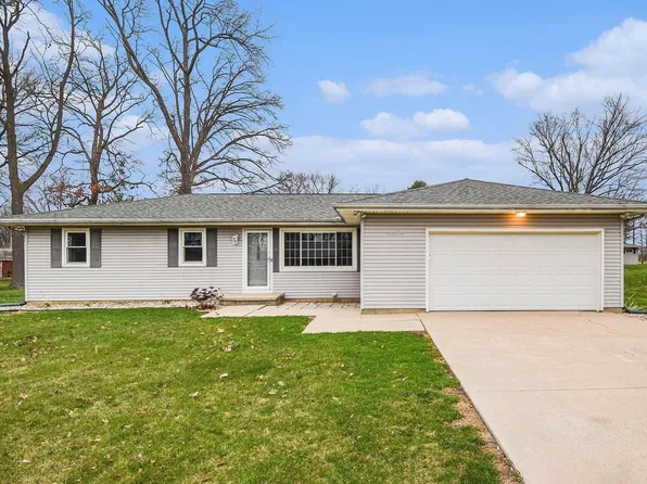 3694 N Greenwood Dr, Warsaw, IN 46582