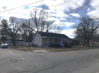 621 N 13th St, Vincennes, IN 47591