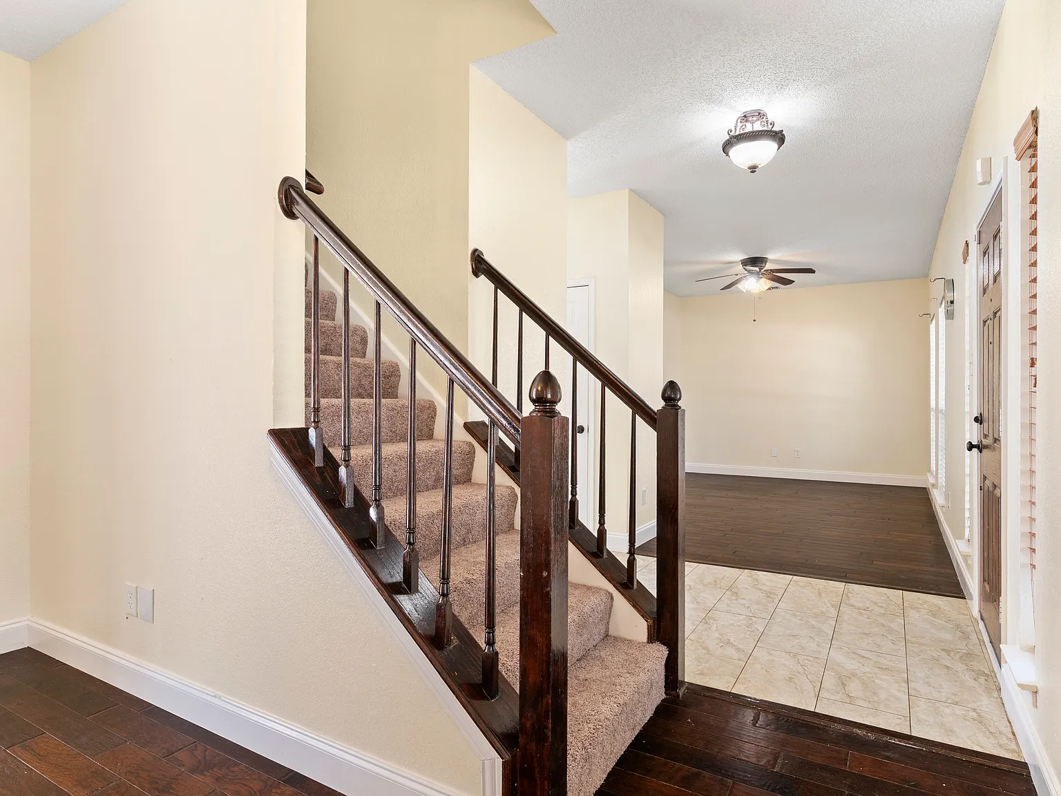 4 bed, 2128 sqft, $2,450 — Photo 3
