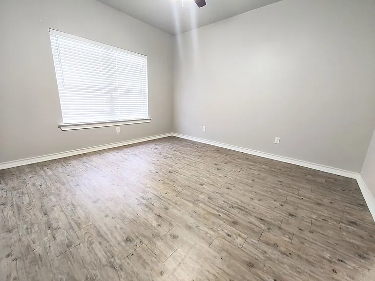 2215 Quitman Ave — Photo 11