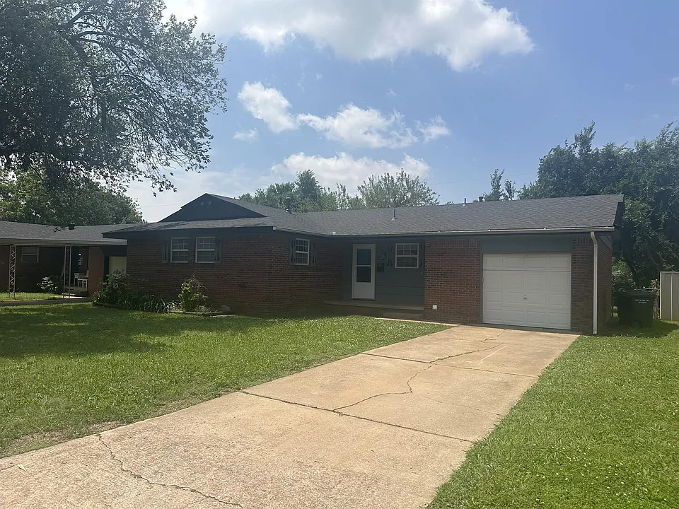 4800 Lisa Ln
