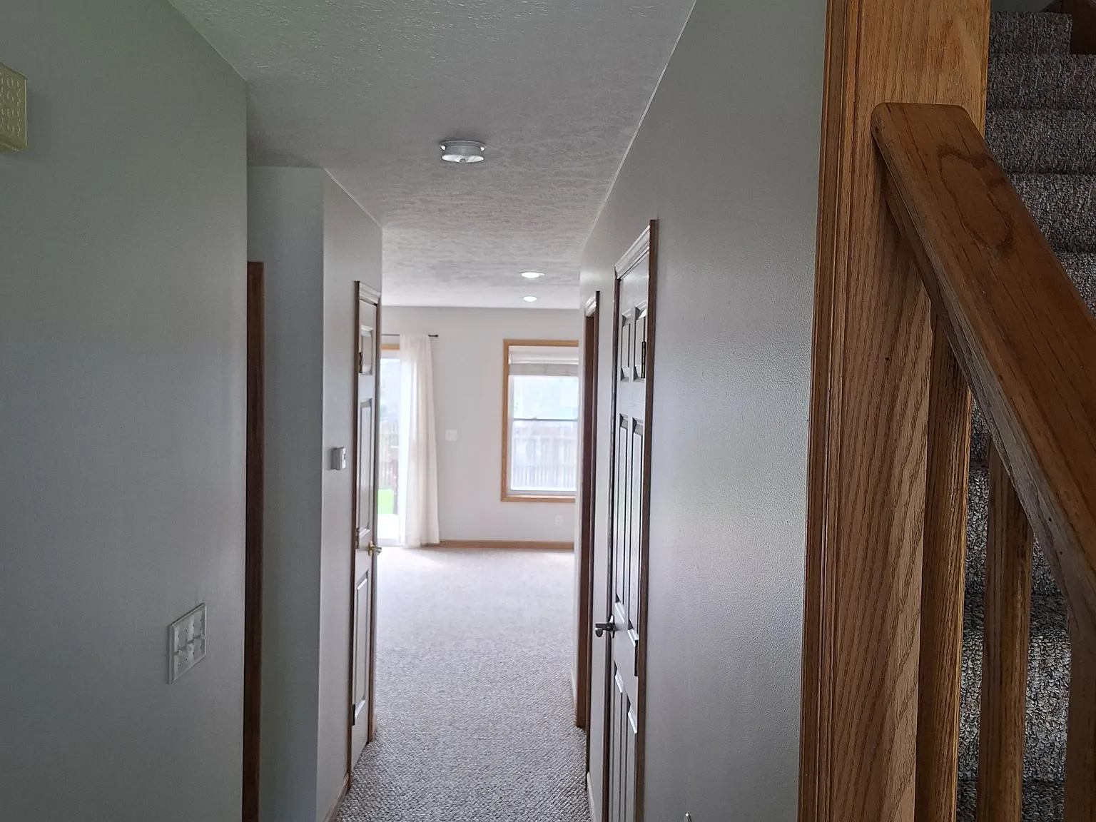 447 W South St — Photo 2