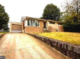 1500 Creswood Rd, Philadelphia, PA 19115