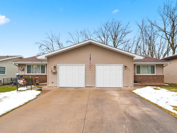 1108 Woodland Dr, Menasha, WI 54952