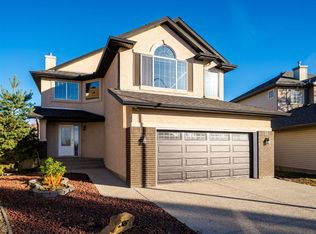 38 W Simcoe Cres SW, Calgary, AB T3H 4K6
