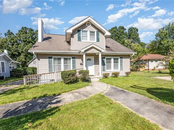 1007 Gordon St, High Point, NC 27260
