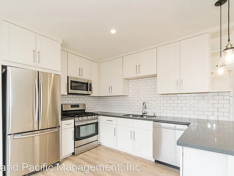 1351 Manhattan Beach Blvd #4 — Photo 1