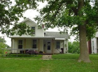 1108 McClellan St, Tama, IA 52339