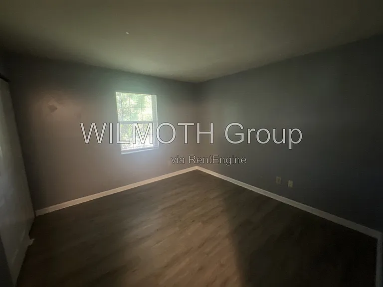 1310 Millerwood Dr #3 — Photo 8