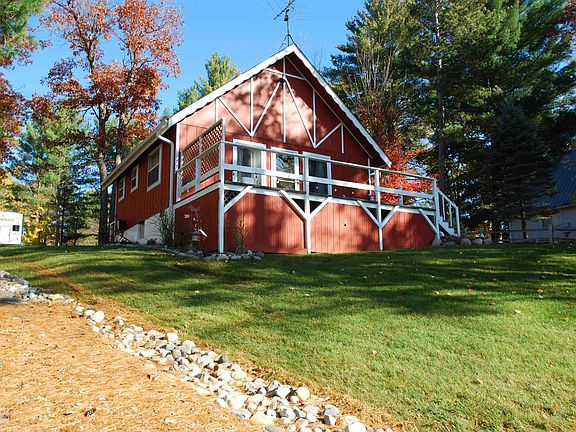 2nd image of 1820 N Ogemaw Trl