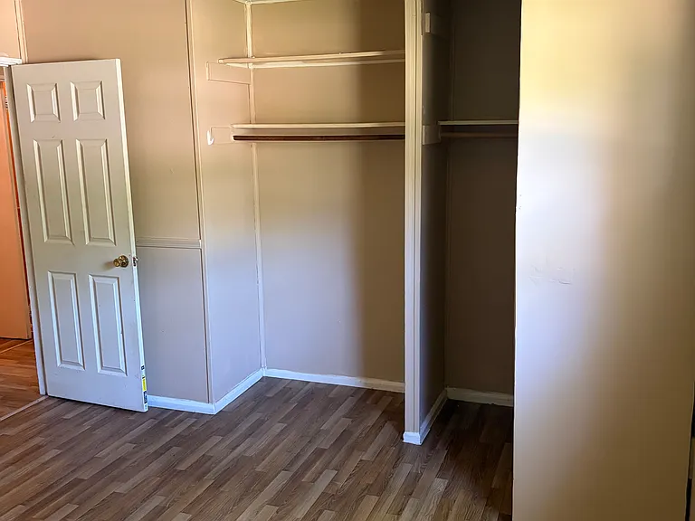 2229 Warrick St — Photo 10