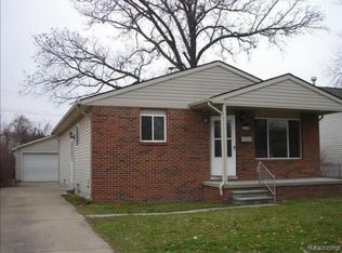 26639 Groveland St, Madison Heights, MI 48071