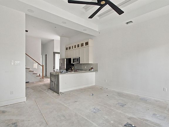 5th image of 3324 Beulah St