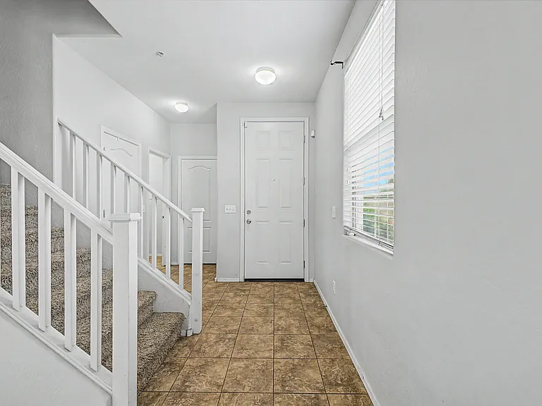 1250 S Rialto St #7 — Photo 1