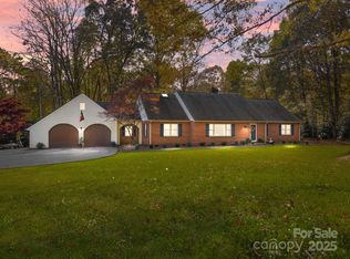 540 Roger Dr, Salisbury, NC 28147