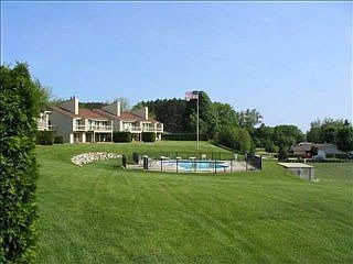 5th image of 1006 Marina Bluff Dr