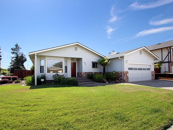 3rd image of 301 Brentwood Dr