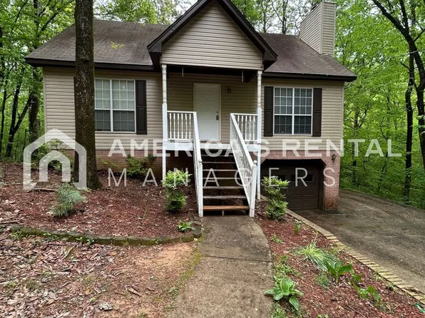 211 Winter Berry Ln, Trussville, AL 35173