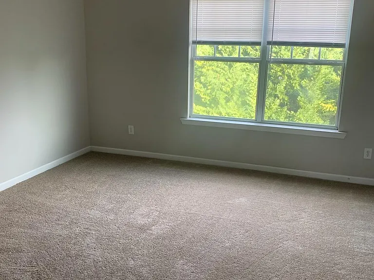 241 S Irwin St #9 — Photo 2