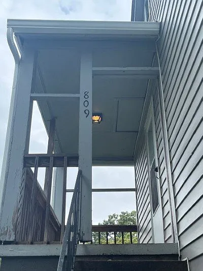 809 Cates St — Photo 3