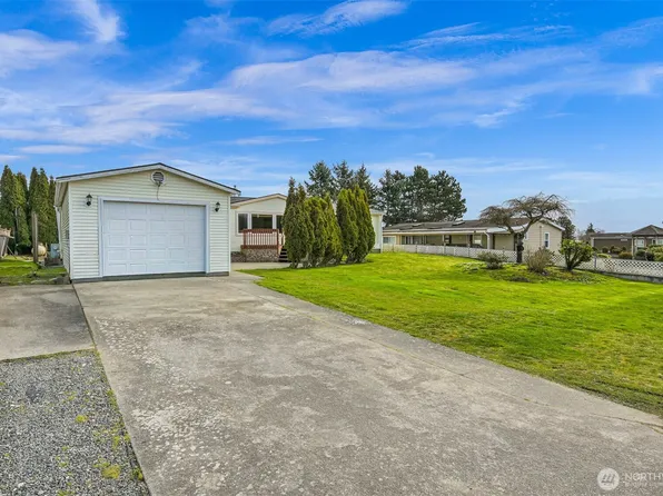 8356 Sea Breeze Court, Blaine, WA 98230