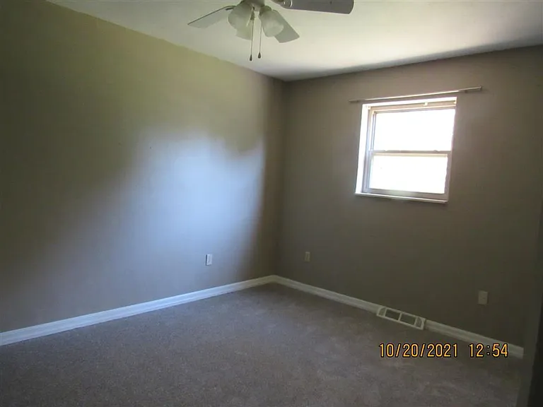 10 Tanbark Dr — Photo 6
