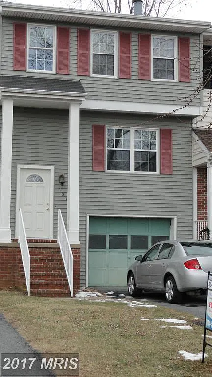 101 Willow Brook Dr photo 1