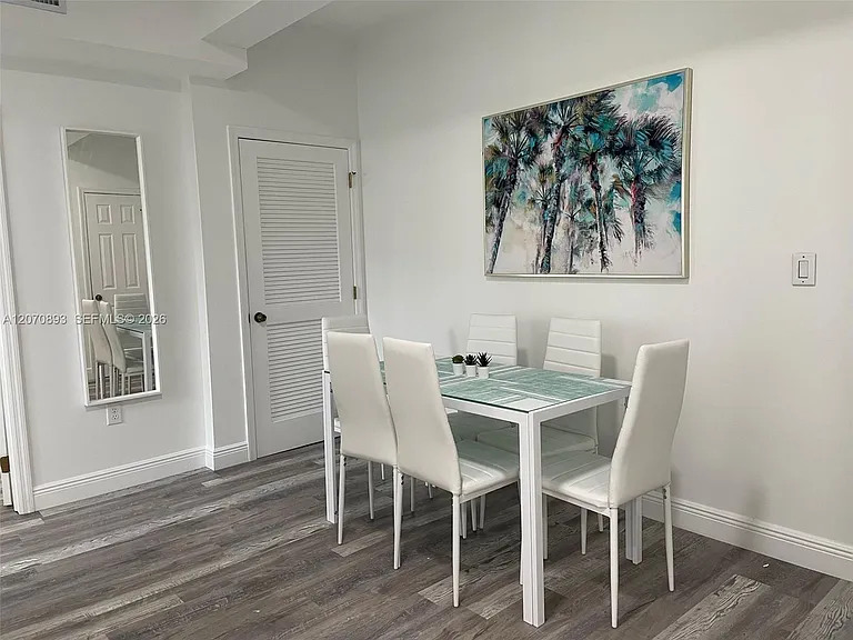29 Oviedo Ave #2 — Photo 7