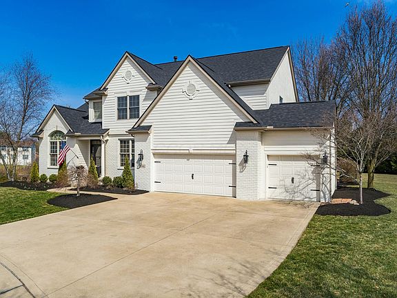 3rd image of 13482 Canyon Ln