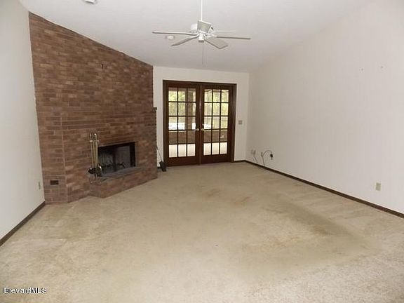 4th image of 4918 Flora Dr