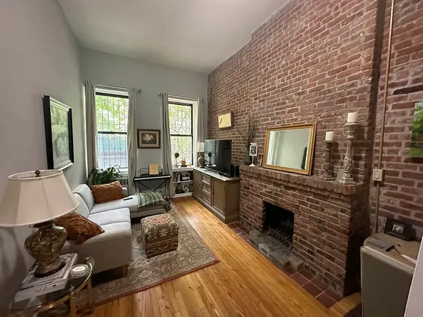 147 West 78th Street image 1 of 10