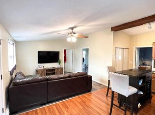 8 Wamesit Ave APT 2, Saugus, MA 01906