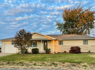 129 Lyle Dr, Hoffman, IL